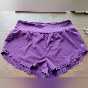 JoyLab Plum Scallop-Hem Athletic Shorts Sz M